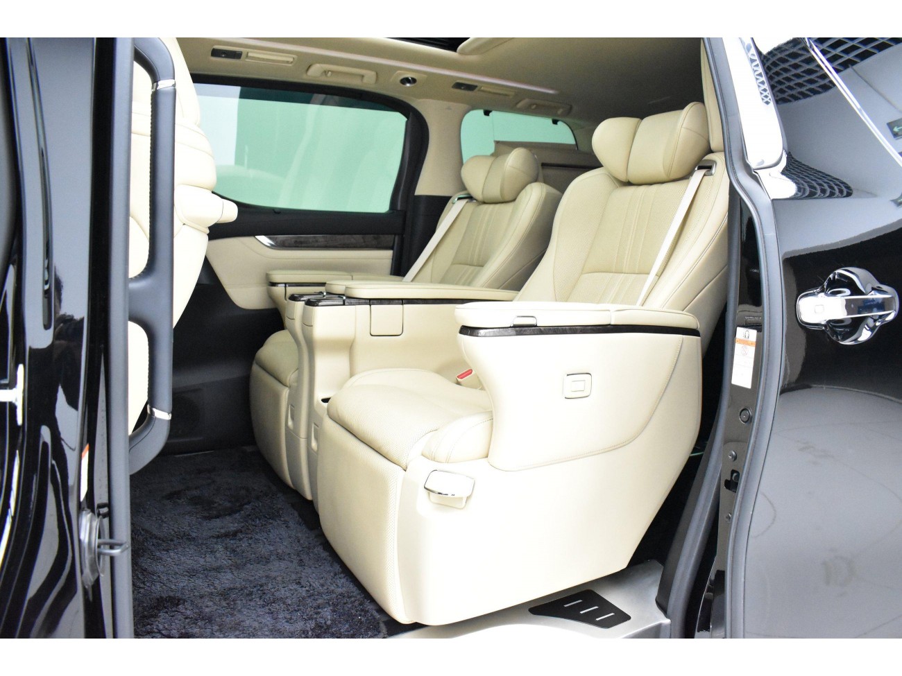 Toyota Vellfire 2021
