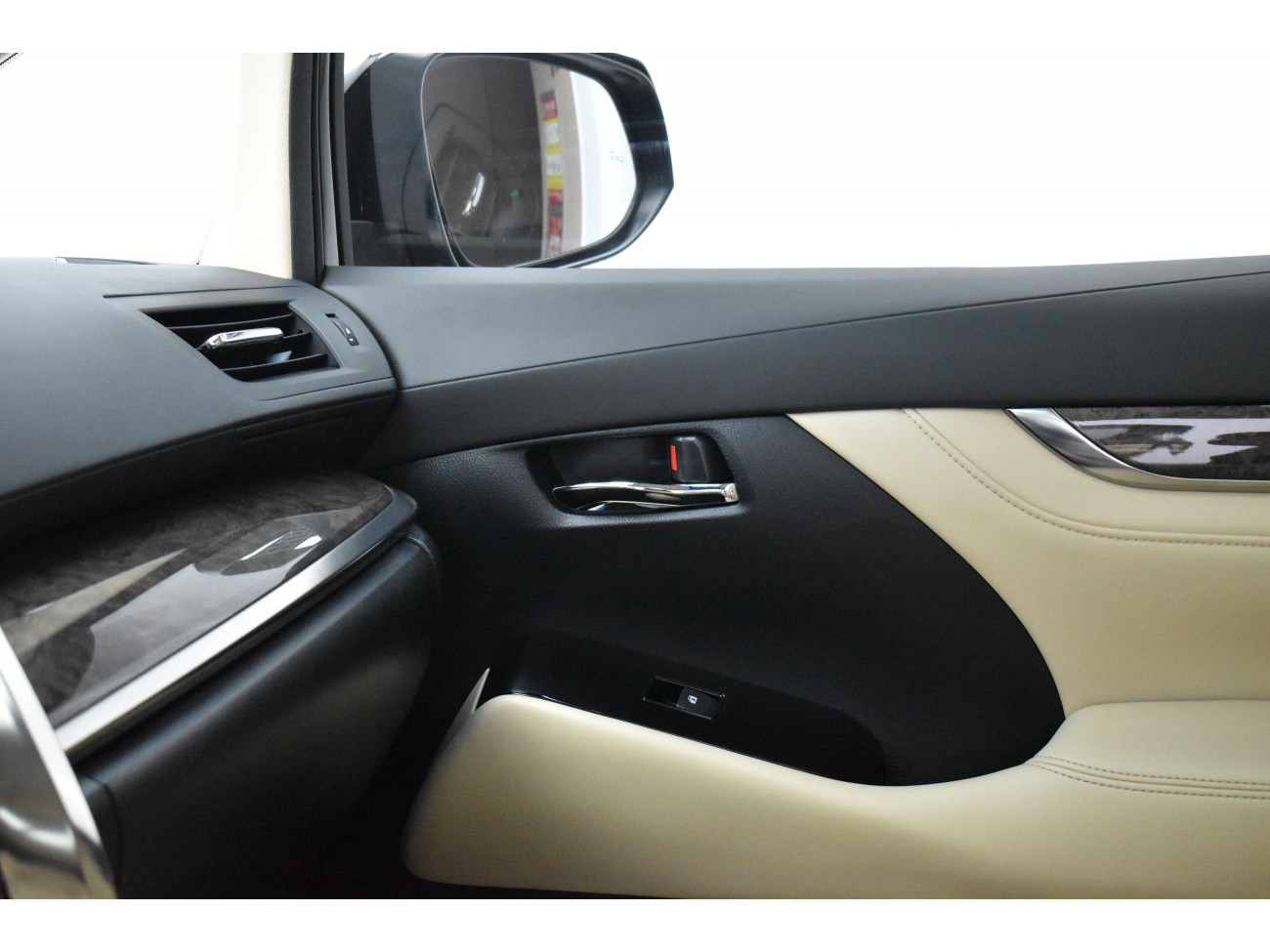 Toyota Vellfire 2021