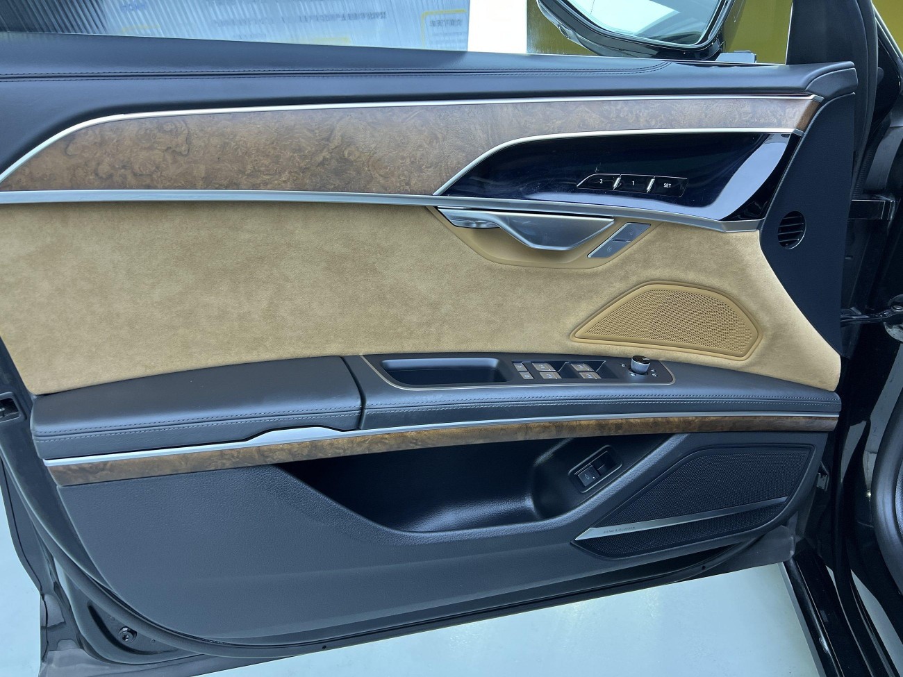 Audi A8L 55 TFSI 2021