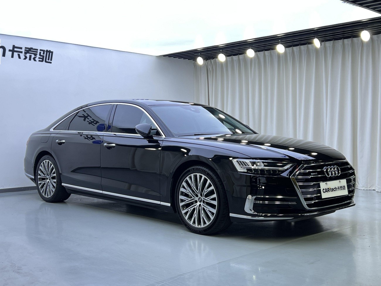 Audi A8L 55 TFSI 2021