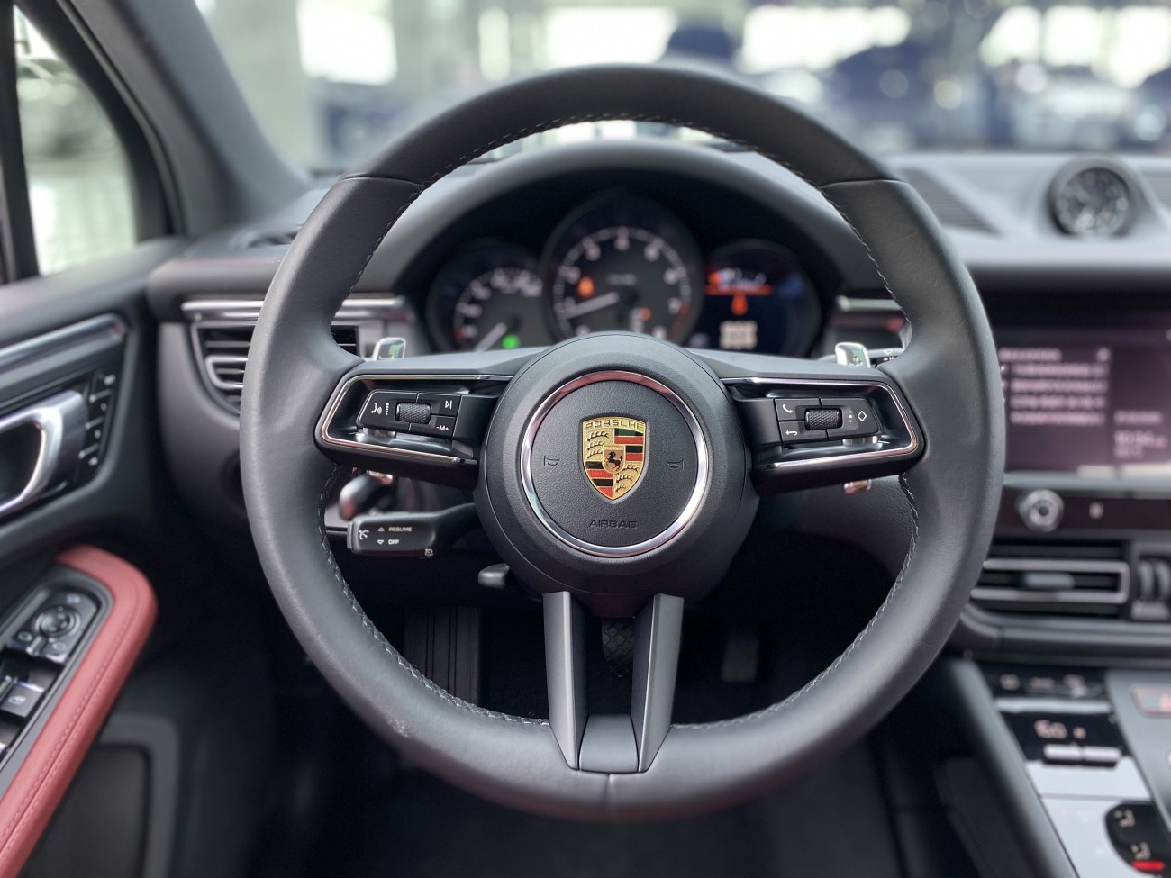 Porsche Macan 2023