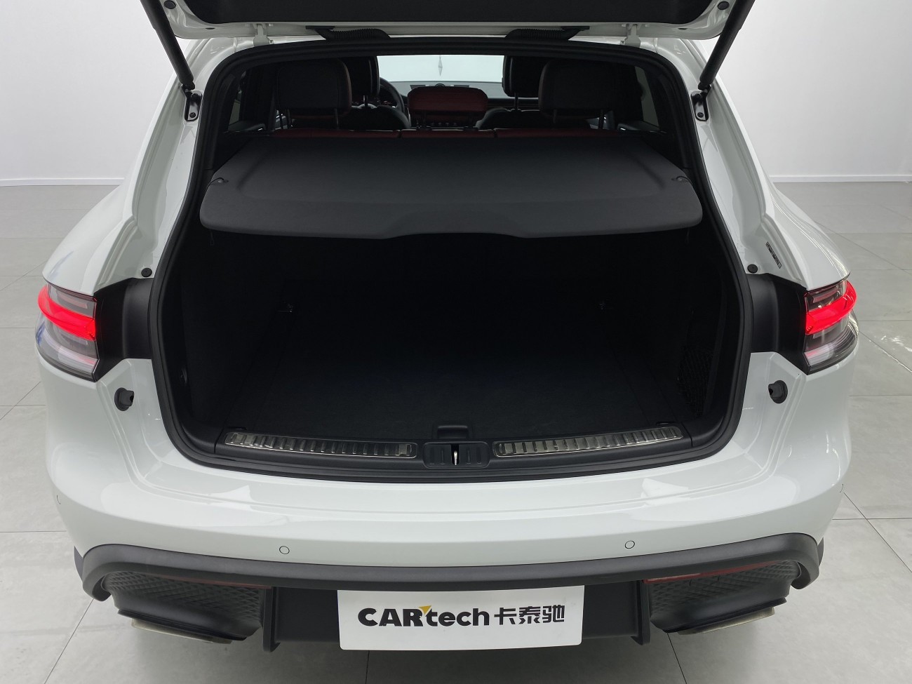 Porsche Macan 2023