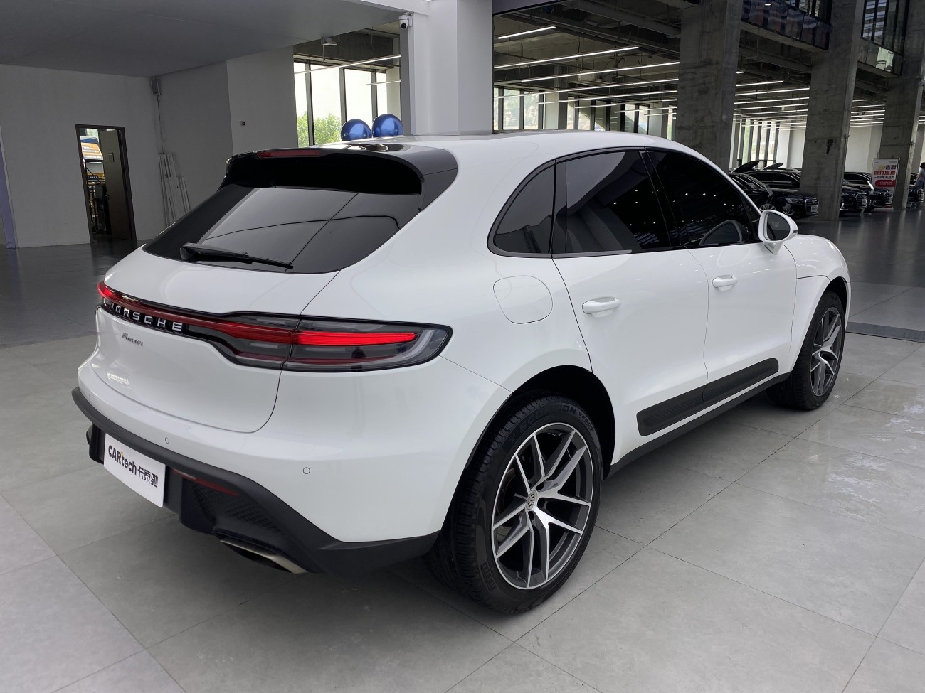Porsche Macan 2023