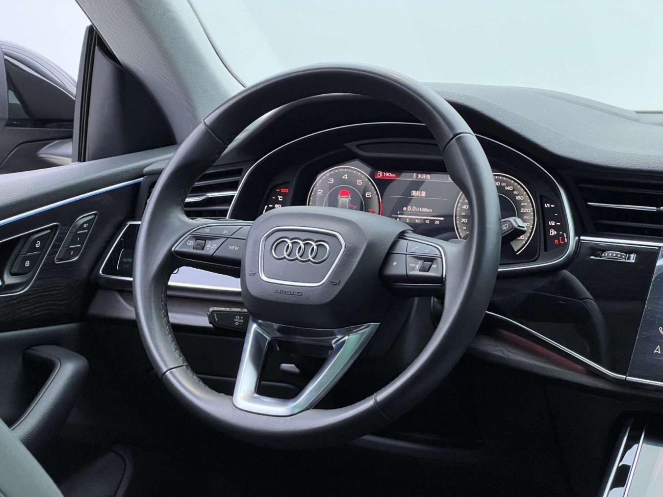Audi Q8 55 TFSI 2022