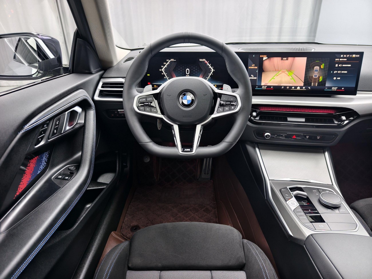 BMW 225i 2025