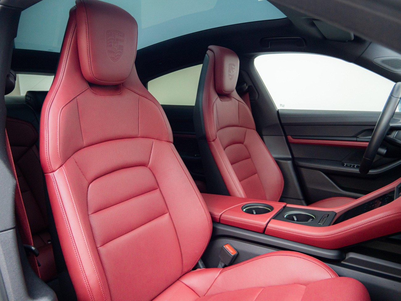 Porsche Taycan 2023