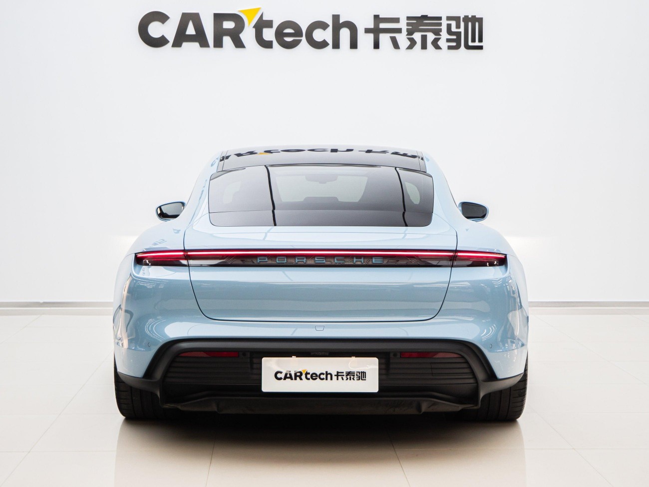 Porsche Taycan 2023