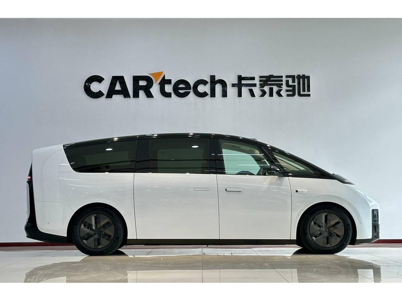 Li Auto MEGA 2025