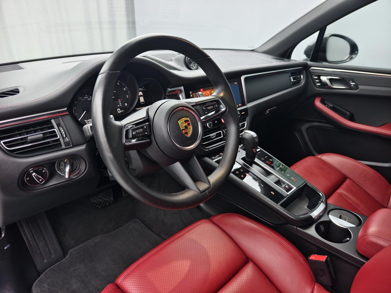 Porsche Macan 2023