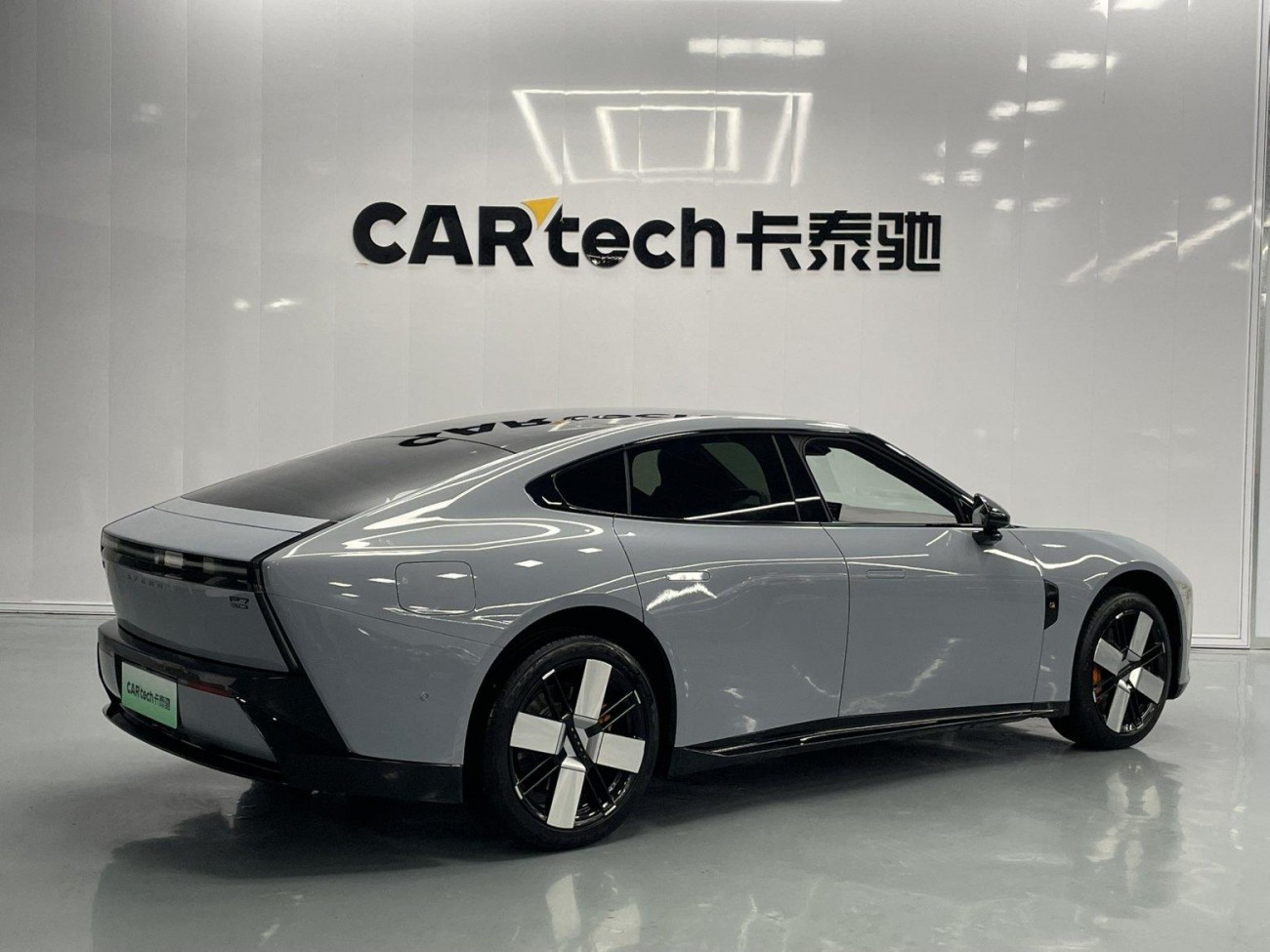 Xpeng P7 2025