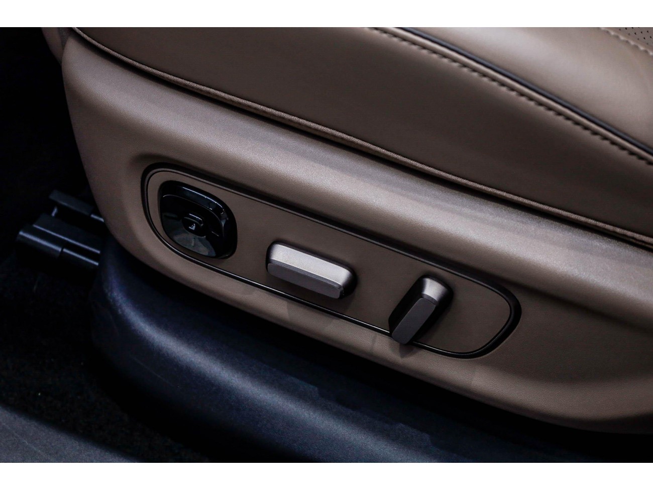 Li Auto i6 2025