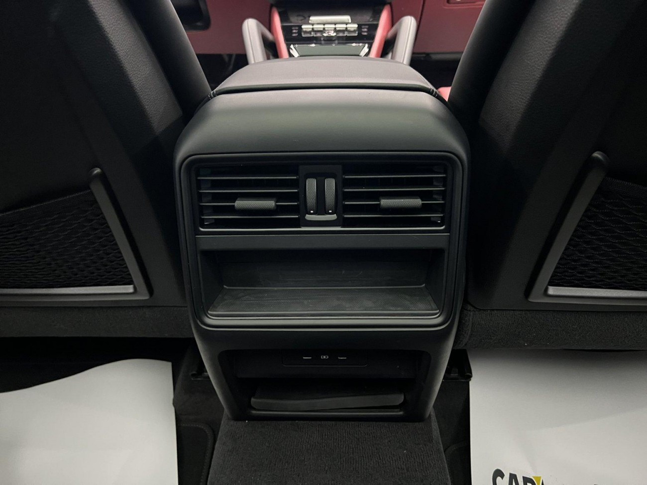 Porsche Cayenne 2024