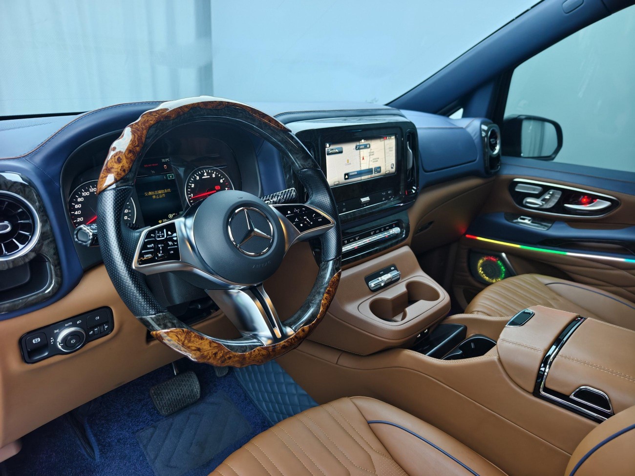 Mercedes-Benz 2024 2024