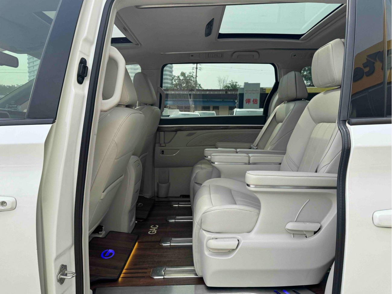 Trumpchi M8 2018