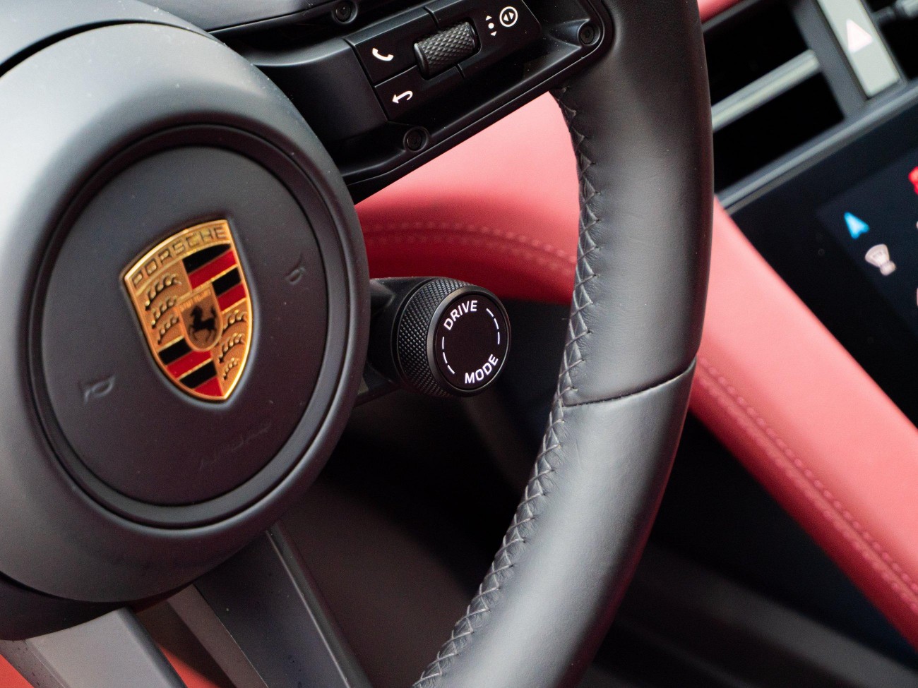 Porsche Taycan 2023