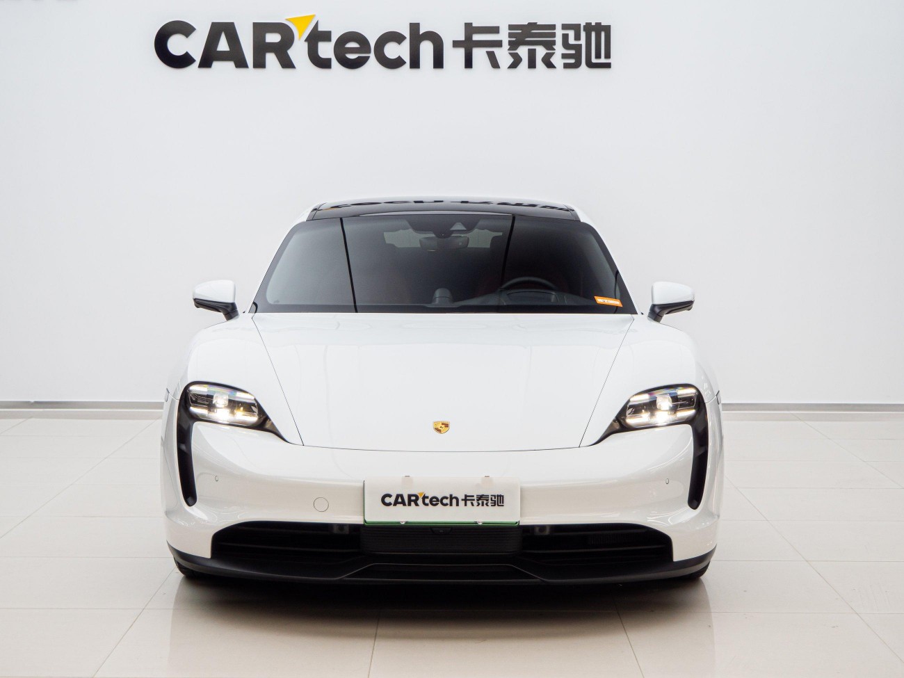 Porsche Taycan 2023