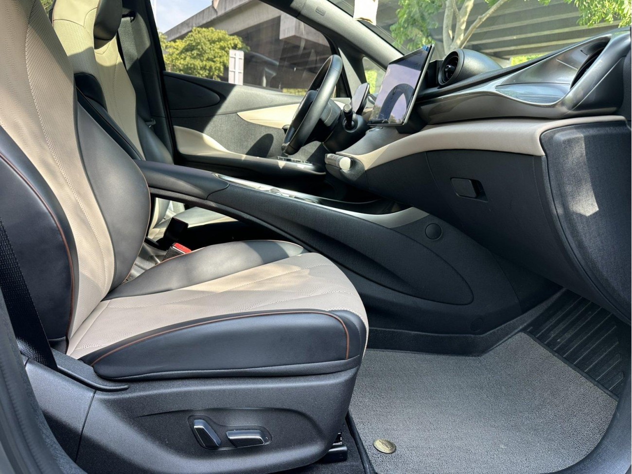 BYD Dolphin 2023