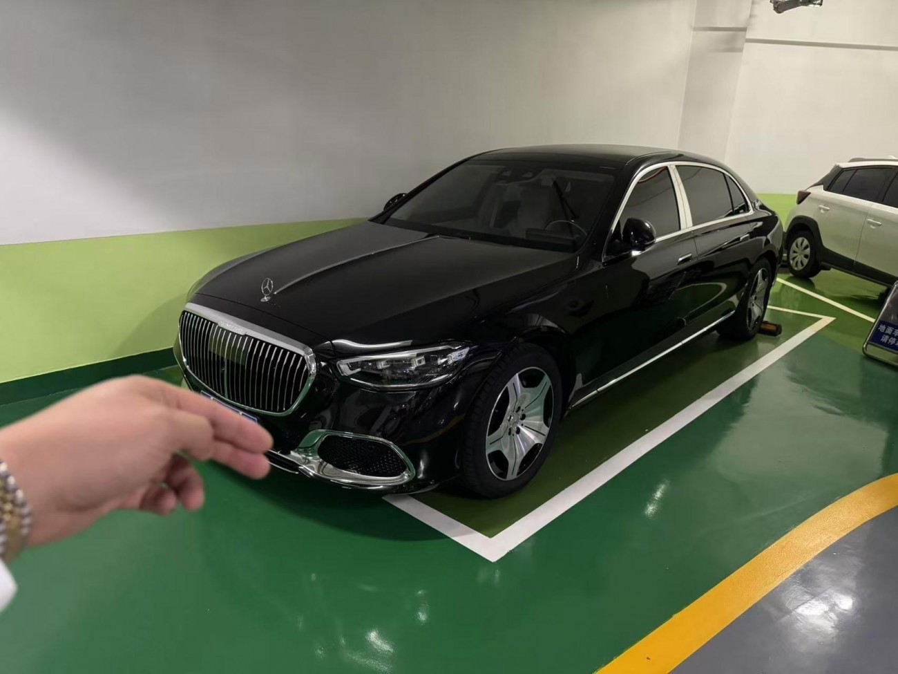 Mercedes-Benz S 480 4MATIC 2025