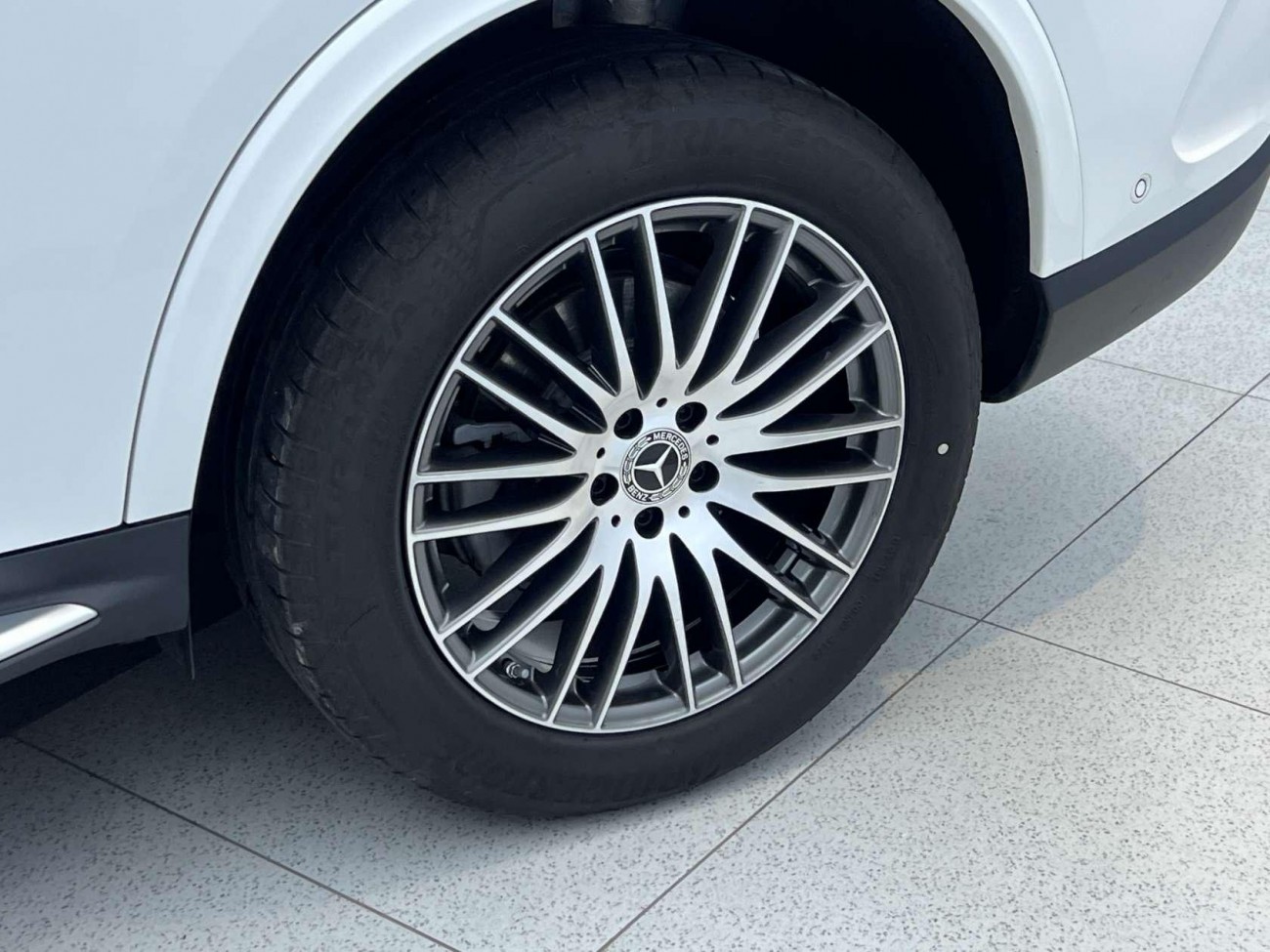 Mercedes-Benz GLC 300 L 2025