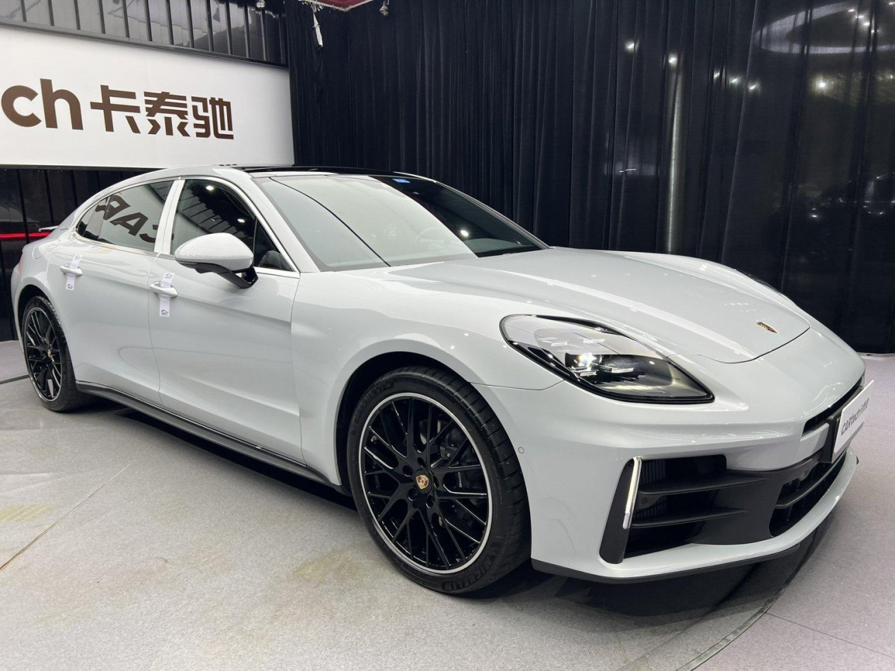 Porsche Panamera 2024