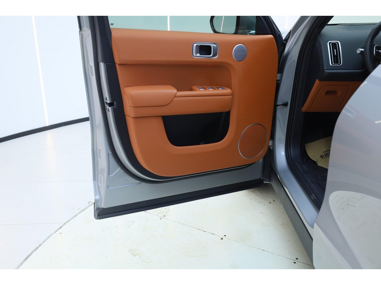Li Auto L8 2023