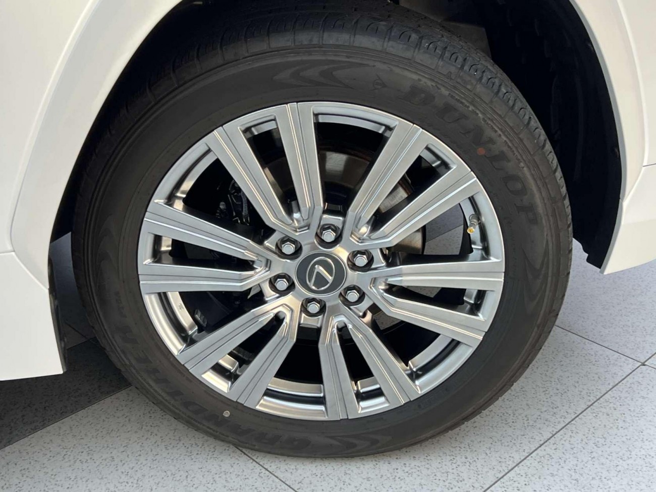 Lexus LX 600 2024