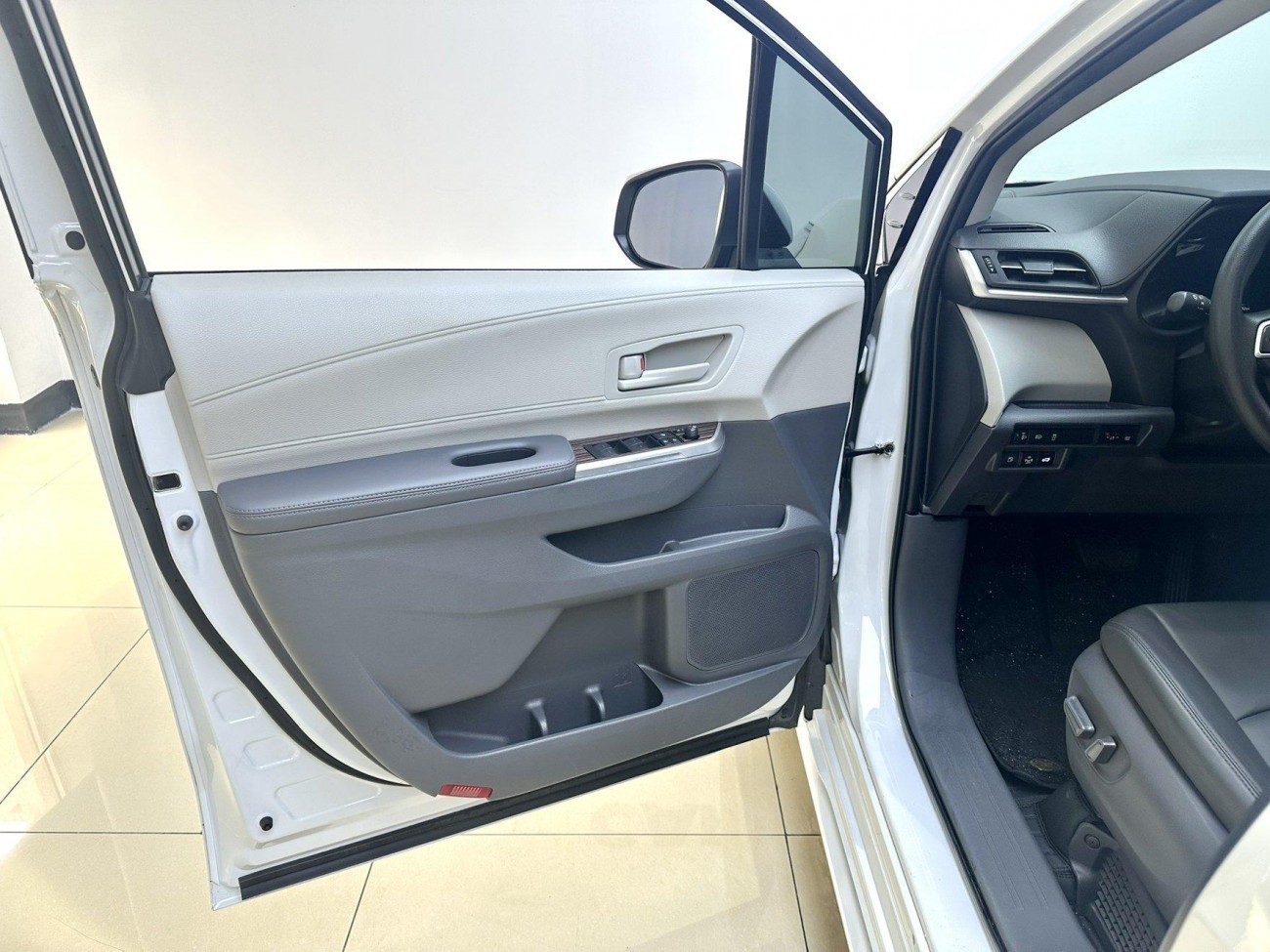 Toyota Sienna 2024