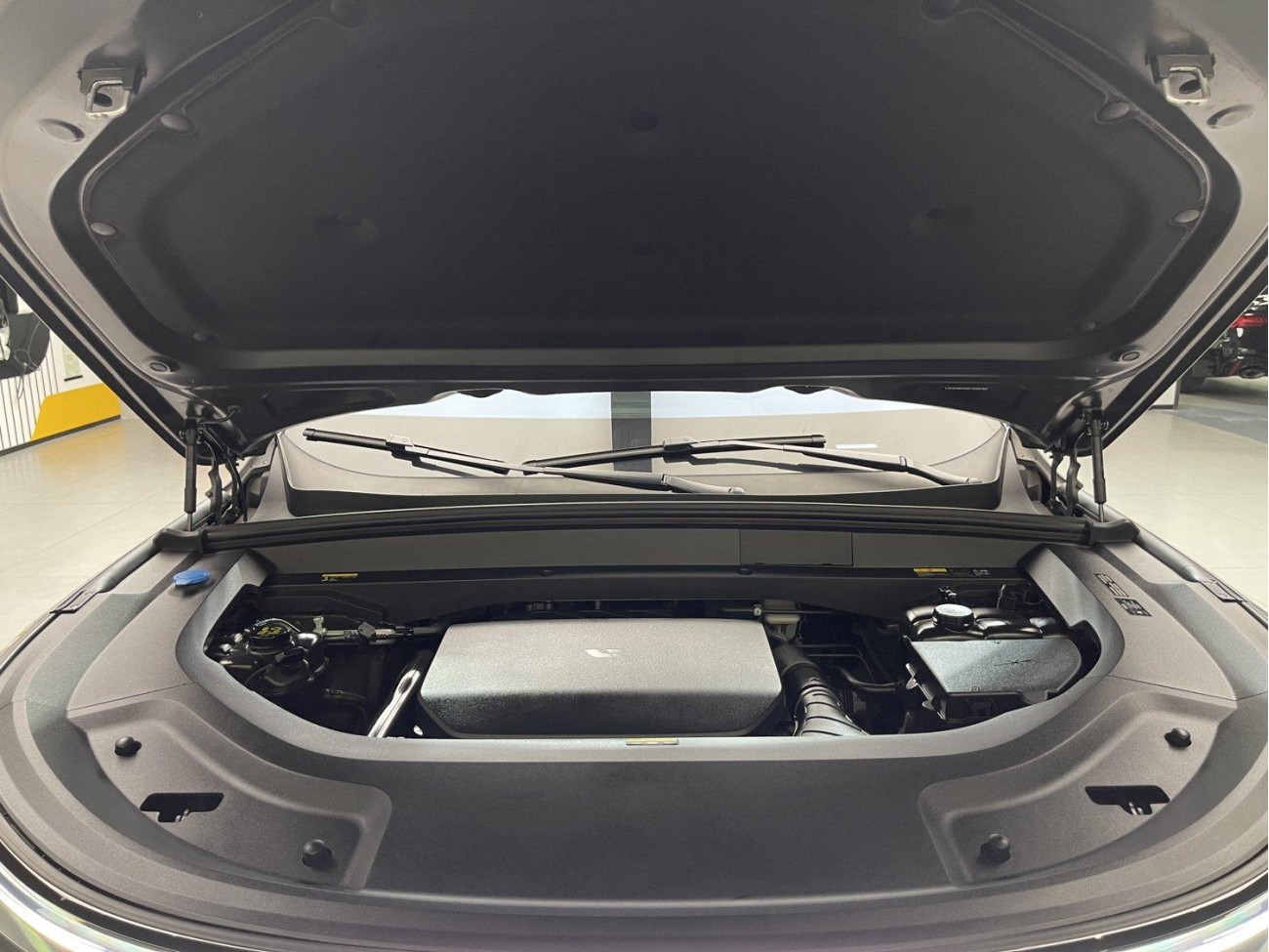Li Auto L8 2024