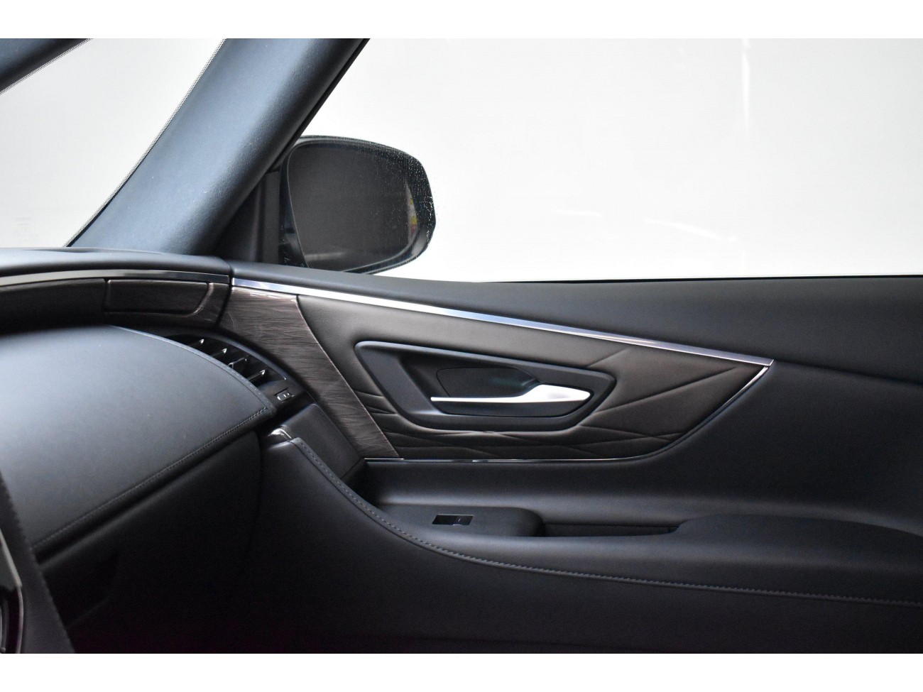 Toyota Vellfire 2024