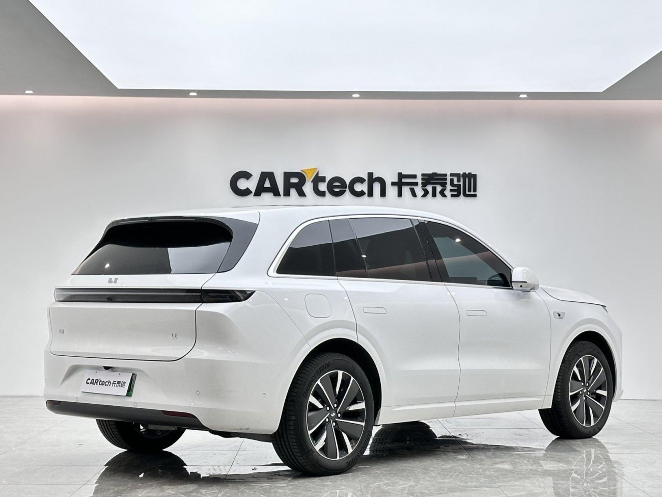 Li Auto L6 2025