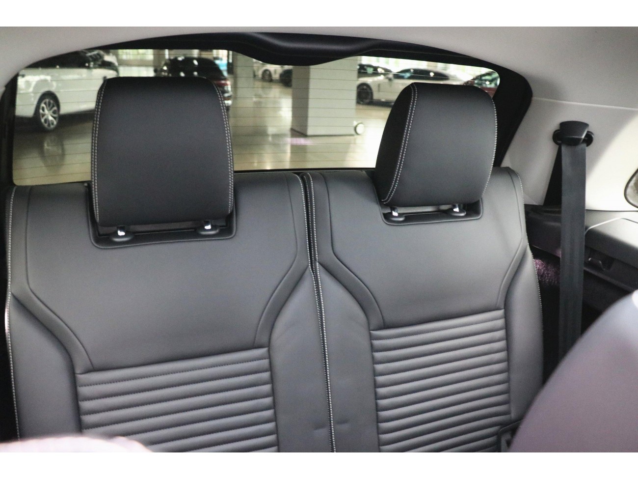 Land Rover Discovery 2023