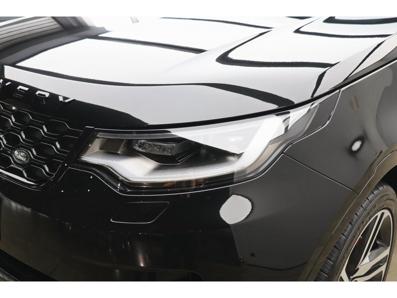 Land Rover Discovery 2023