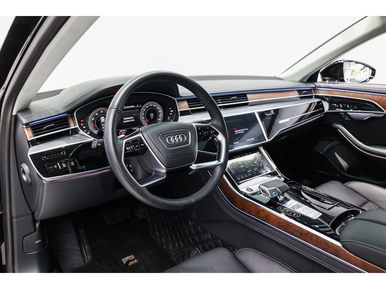 Audi A8L 50 TFSI 2022