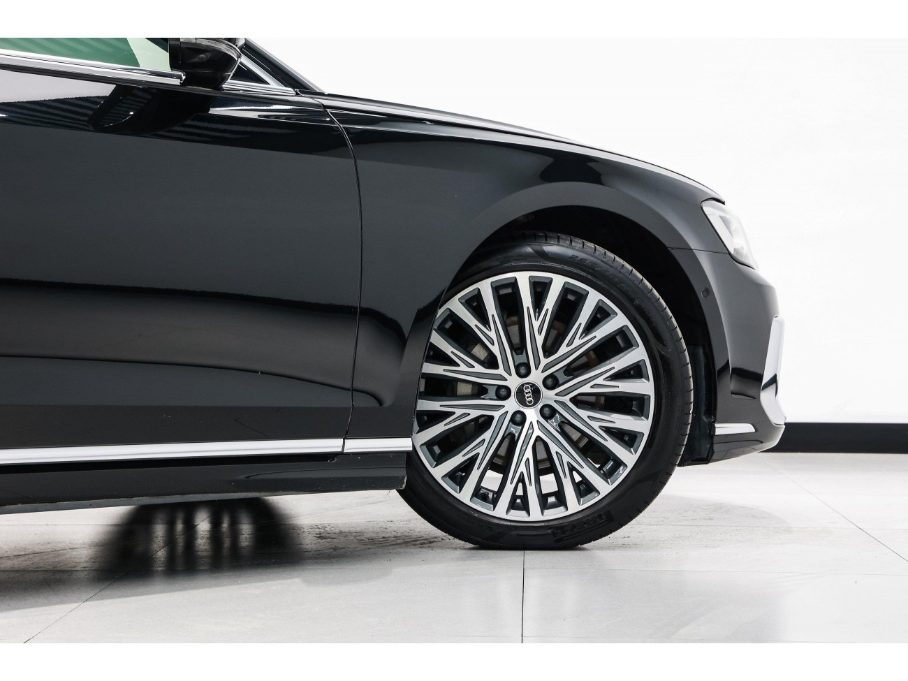 Audi A8L 50 TFSI 2022