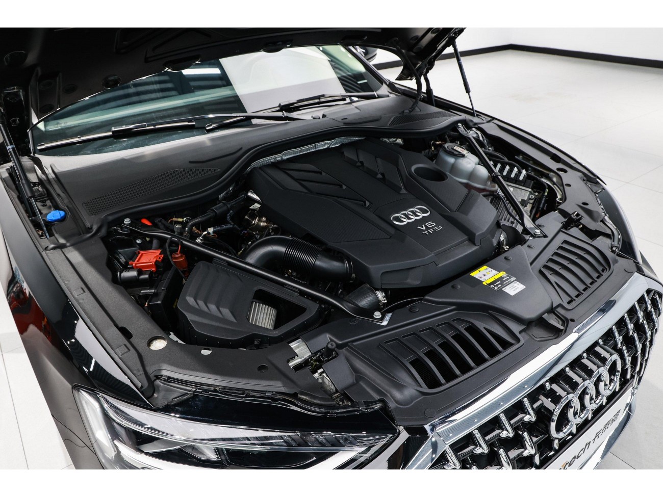Audi A8L 50 TFSI 2022