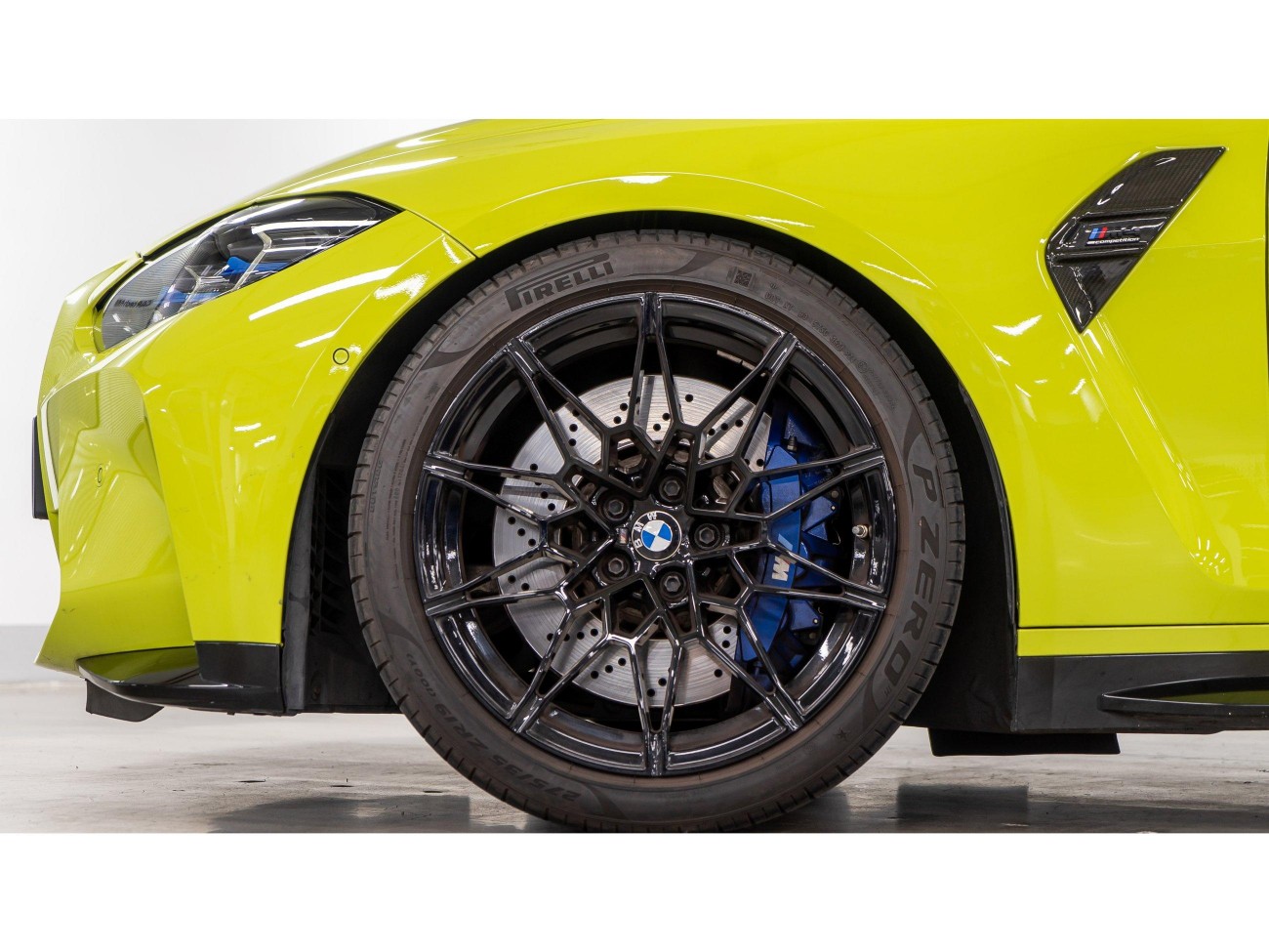 BMW M4 2023