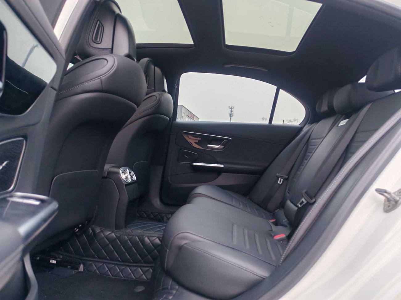 Mercedes-Benz C 260 L 2024