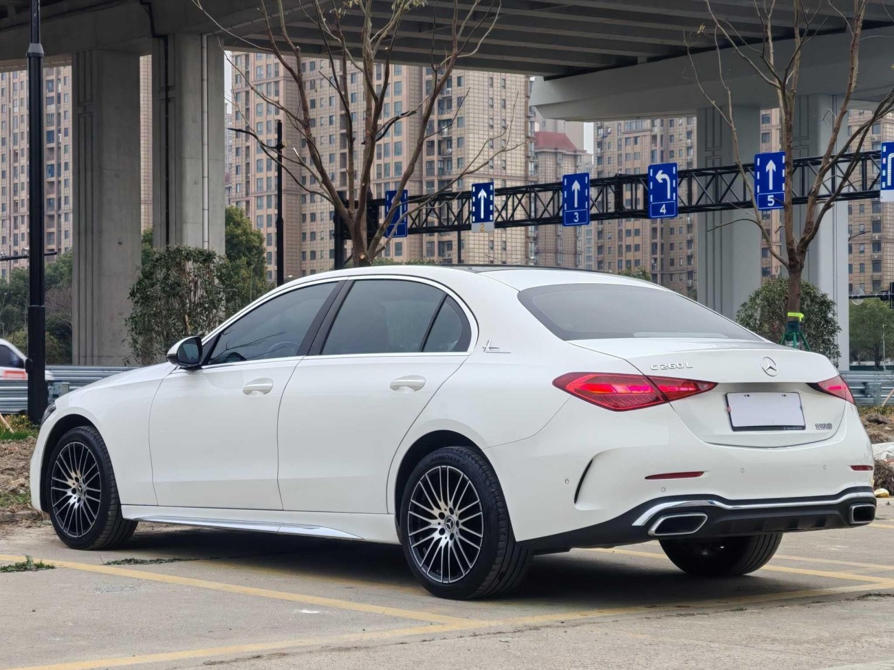 Mercedes-Benz C 260 L 2024