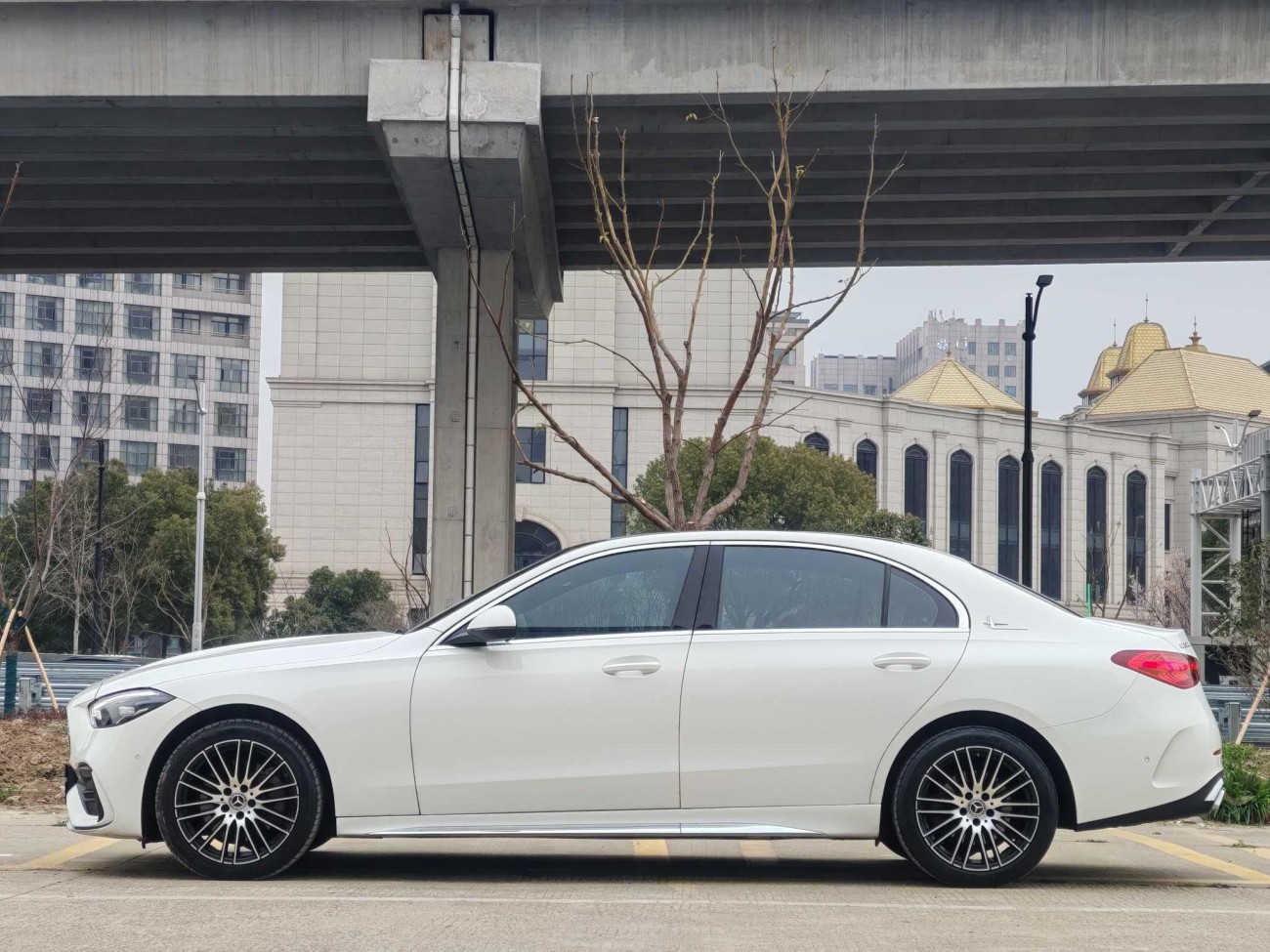 Mercedes-Benz C 260 L 2024