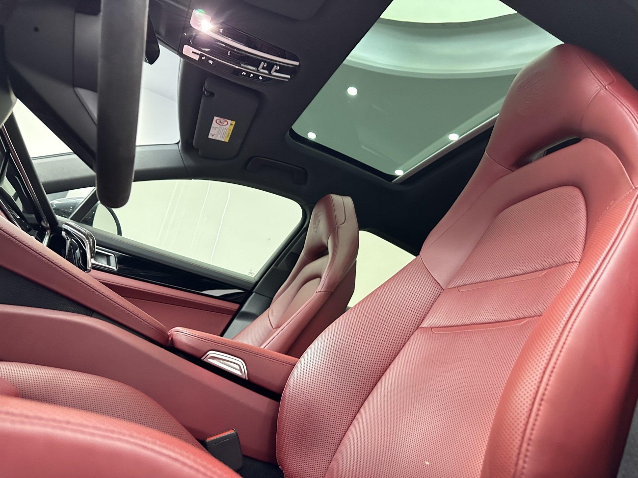 Porsche Panamera 2023