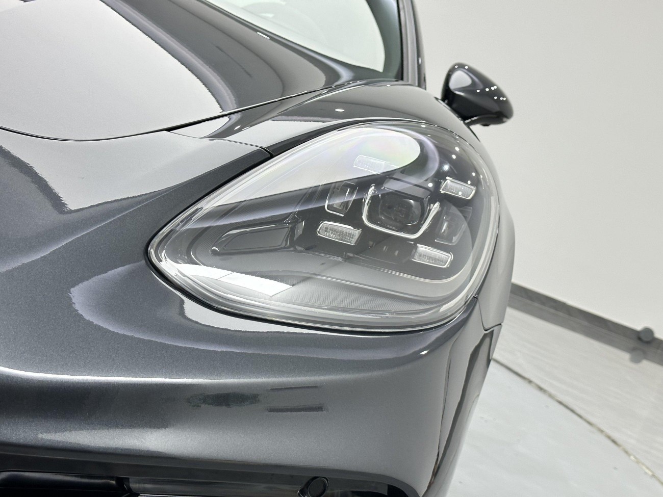 Porsche Panamera 2023