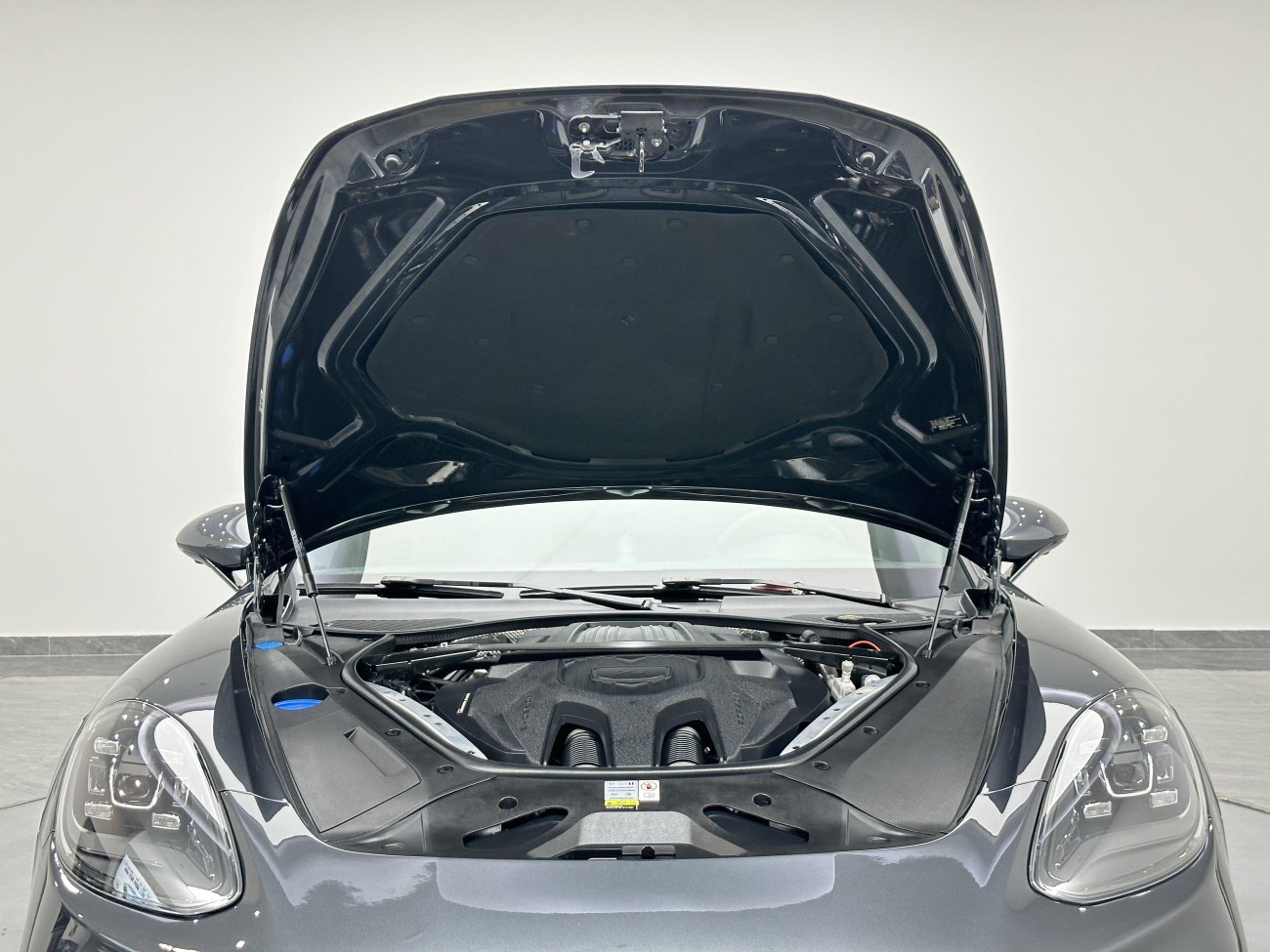 Porsche Panamera 2023