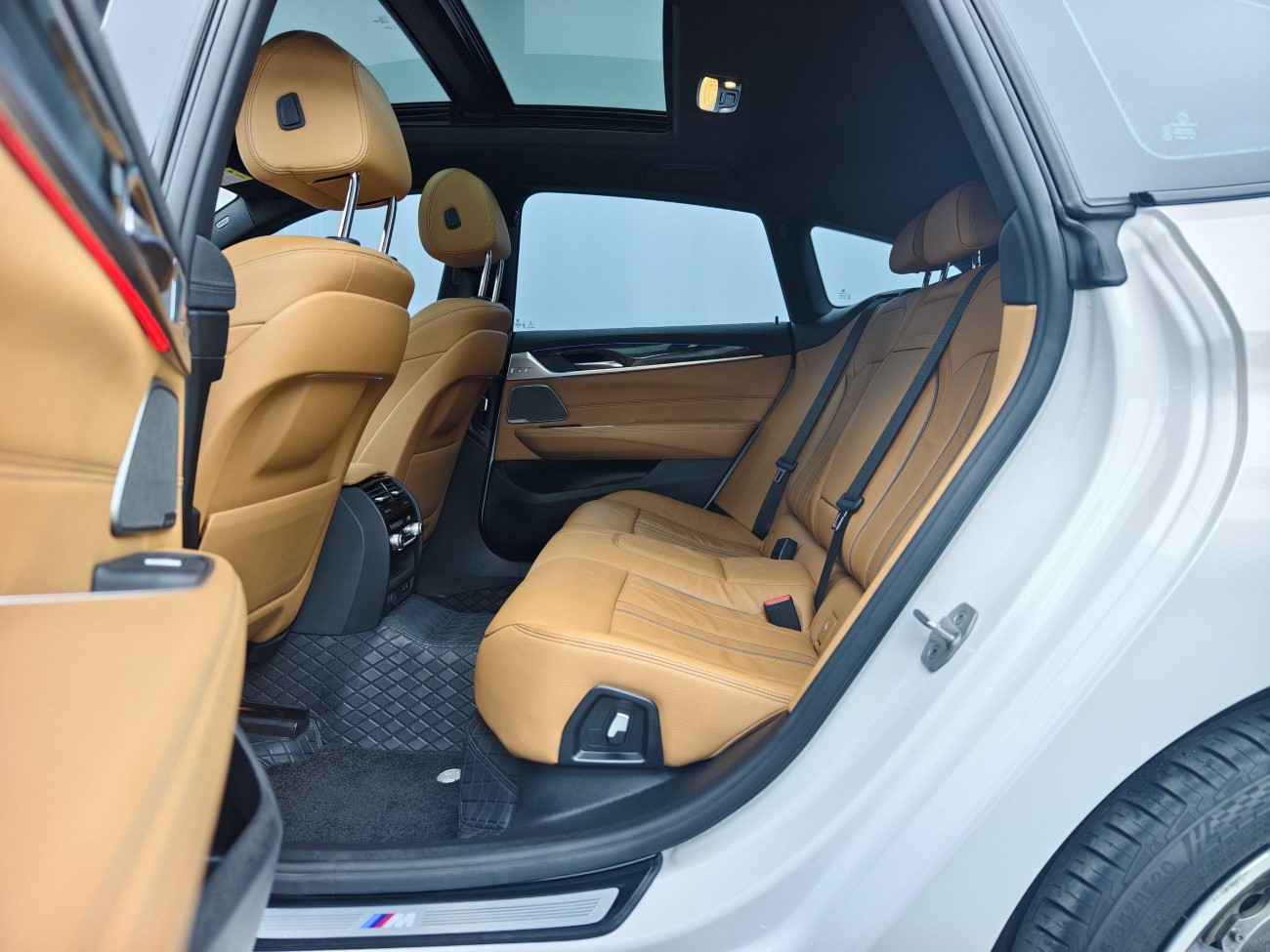 BMW 6GT 2021