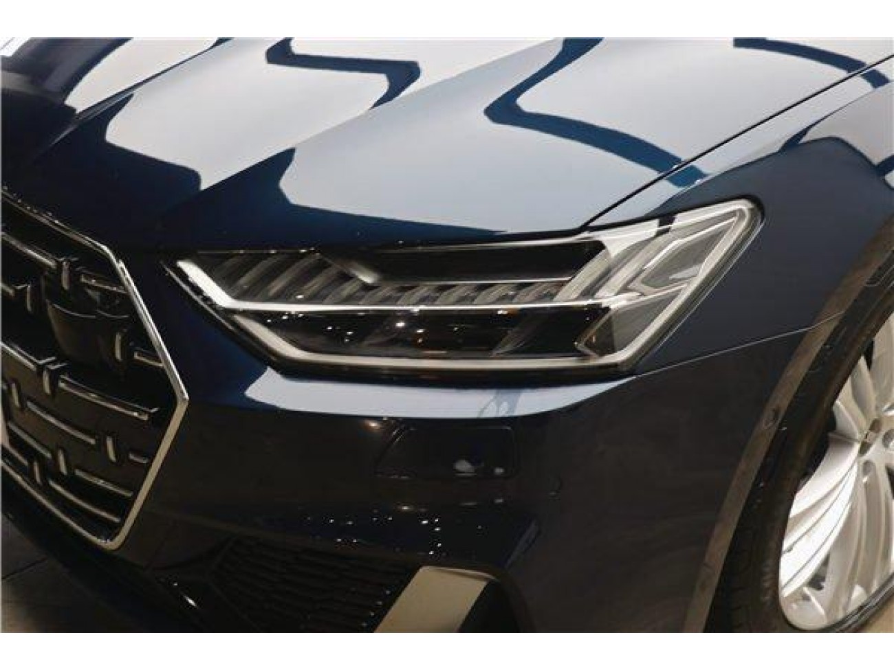 Audi A7L 45 TFSI 2024