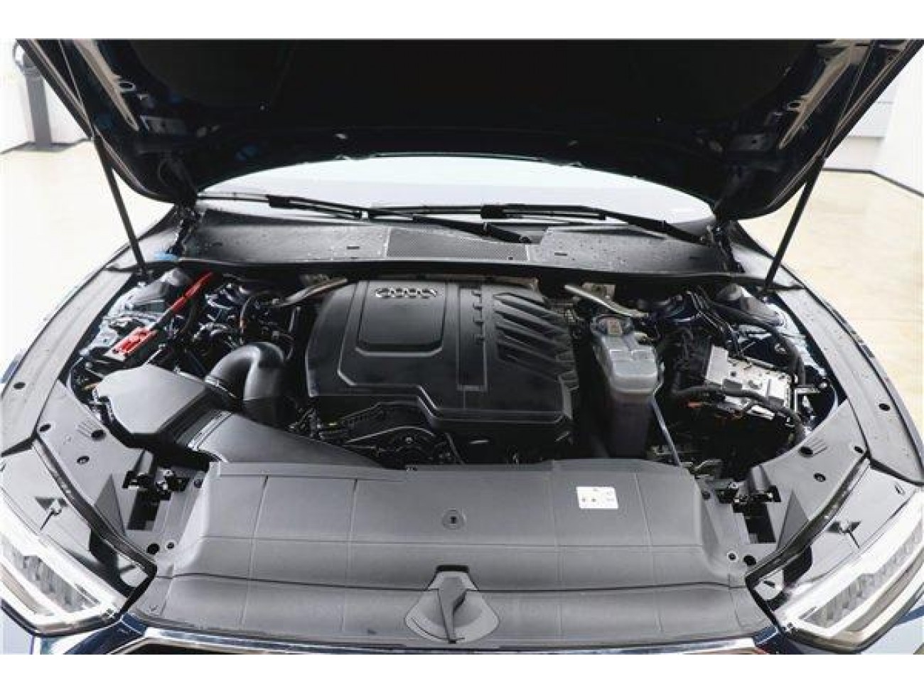 Audi A7L 45 TFSI 2024