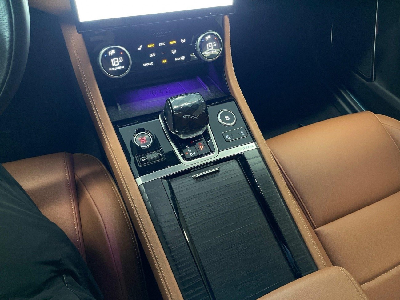 Jaguar XFL 2024