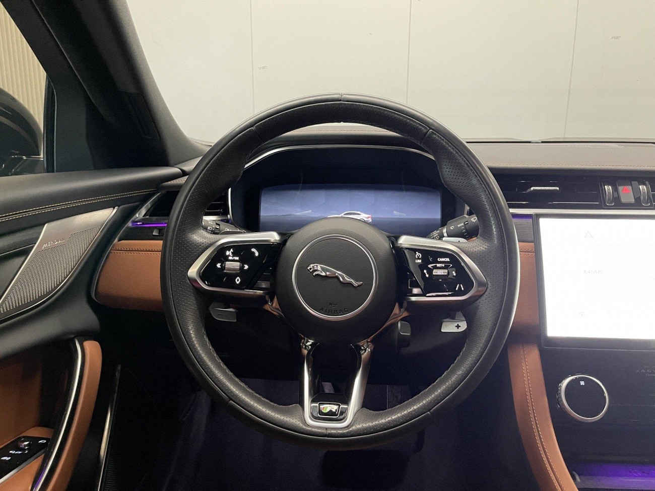 Jaguar XFL 2024