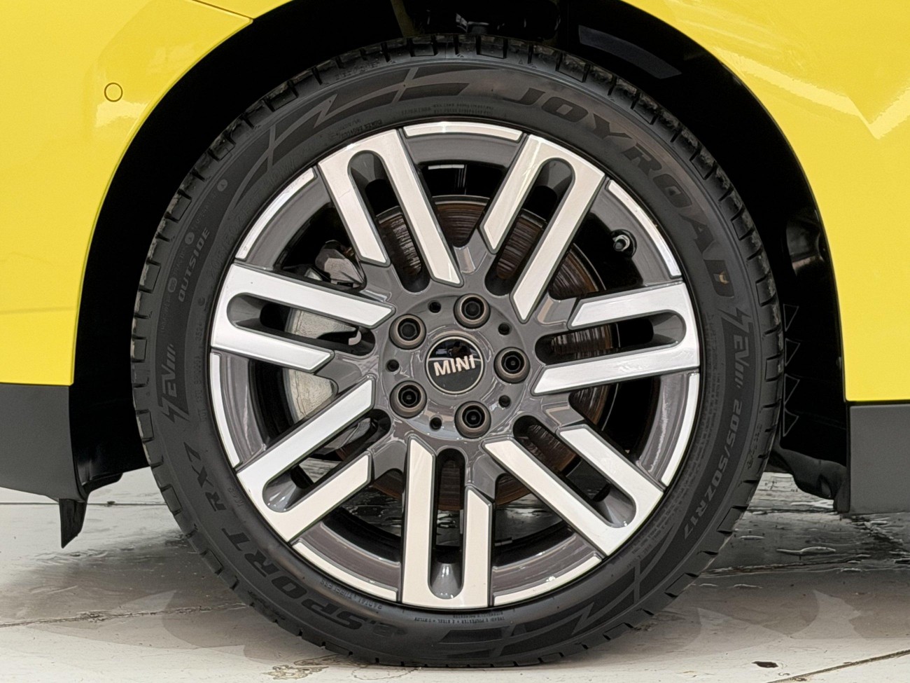 Mini Cooper 2024
