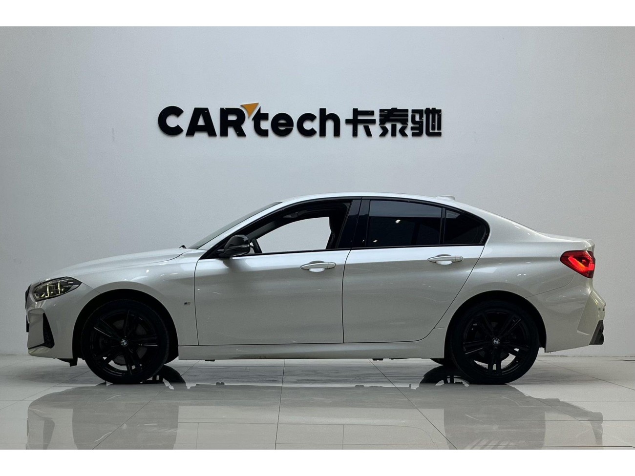 BMW 125i 2021