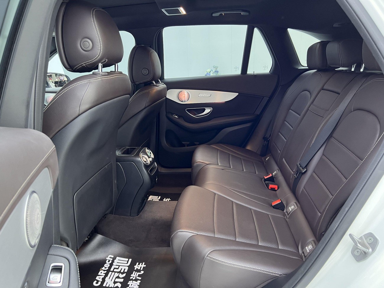 Mercedes-Benz GLC 260 L 2022